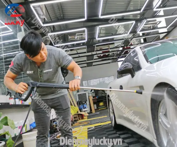 Không Gian Chờ Đợi Và Tiện Ích Khách Hàng