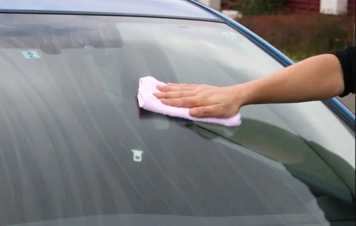 Kính Cường Lực Xe Ô Tô Là Gì Và Khác Biệt Ra Sao So Với Các Loại Kính Khác?