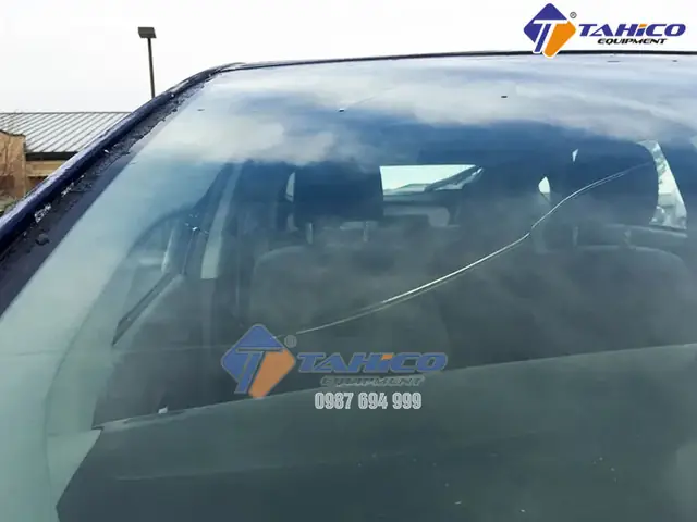 Dung Dịch Xoá Xước, Đánh Bóng Kính Lái