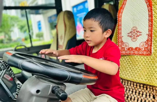 Kỹ Năng Thoát Hiểm Trên Xe Ô Tô?