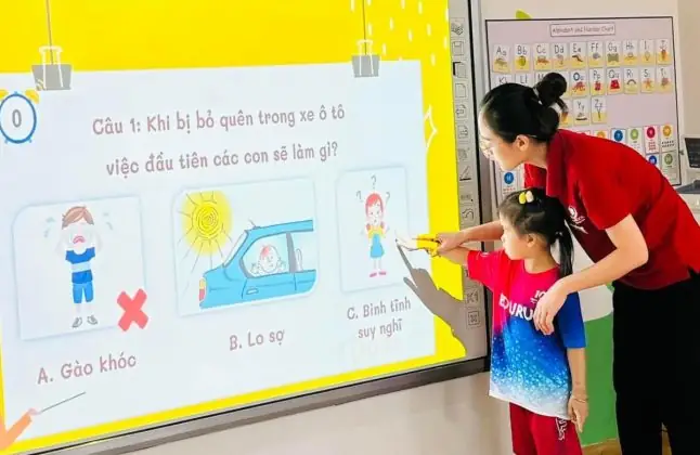 Kỹ Năng Thoát Hiểm Trên Xe Ô Tô?