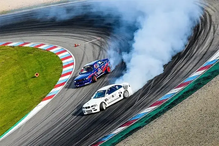 Drift Xe Dựa Vào Phanh