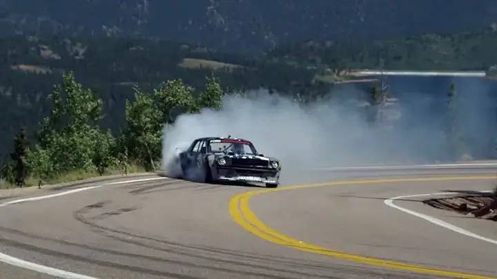 Các Kỹ Thuật Drift Xe Khác