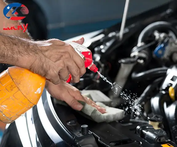 Quy Trình Thực Hiện Cách Rửa Xe Khoang Máy Xe Ô Ô Hiệu Quả