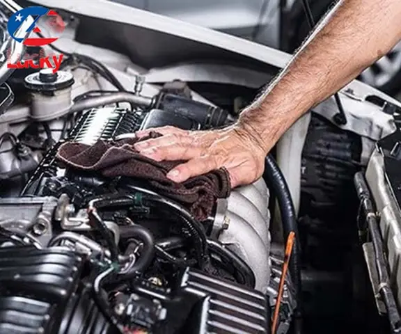 Quy Trình Thực Hiện Cách Rửa Xe Khoang Máy Xe Ô Ô Hiệu Quả