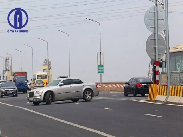 Kỹ Năng Quay Đầu Xekhi Lái Xe Ôtô