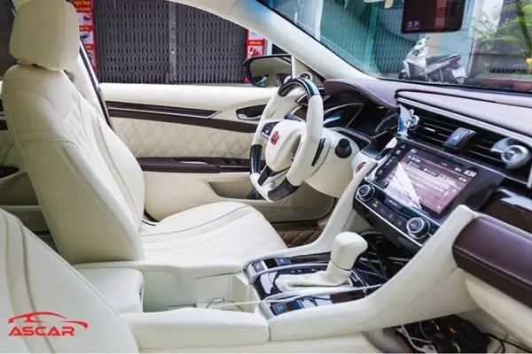 Làm Mới Nội Thất Ô Tô Bằng Phụ Kiện