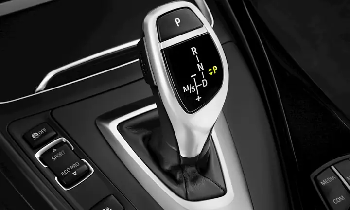 Điểm Khác Biệt Giữa Hộp Số Sàn Và Hộp Số Tự Động?