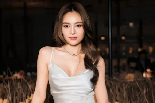 Ninh Dương Lan Ngọc Tung Chiêu Bất Ngờ Khiến 2 Sao Nam ‘cứng Người'