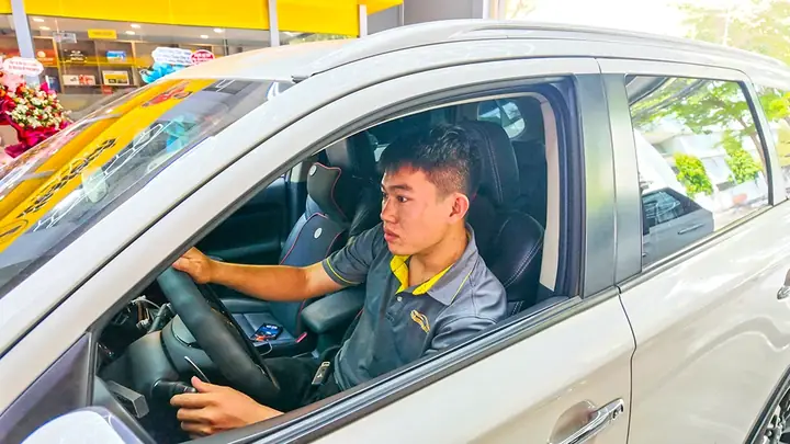 Lắp Camera Lùi Cho Xe Ô Tô