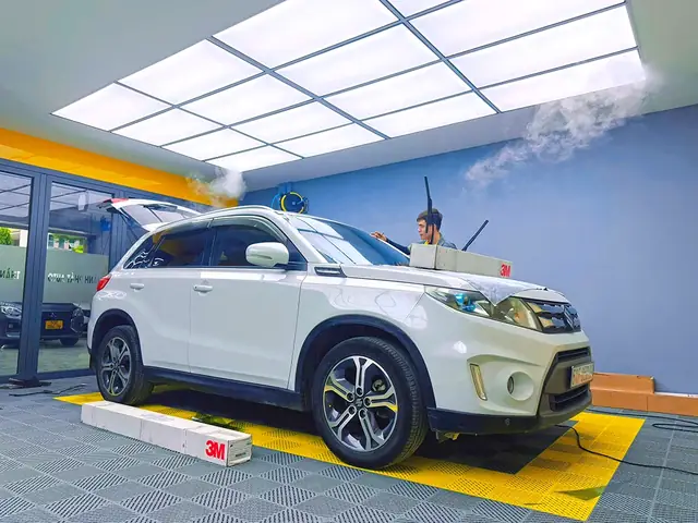 Lắp Camera Lùi Cho Xe Ô Tô