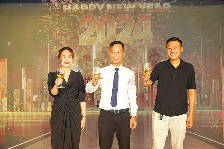 Lắp Camera Lùi Cho Xe Ô Tô