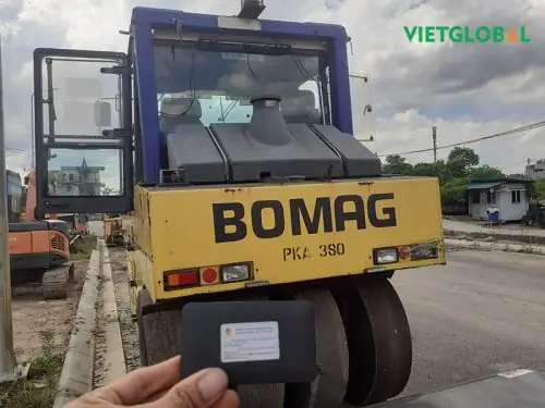 Hình Ảnh Lắp Đặt Định Vị Ô Tô