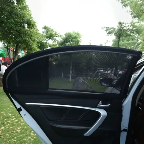 Bước 4: Lắp Đặt Rèm Lên Cửa Kính