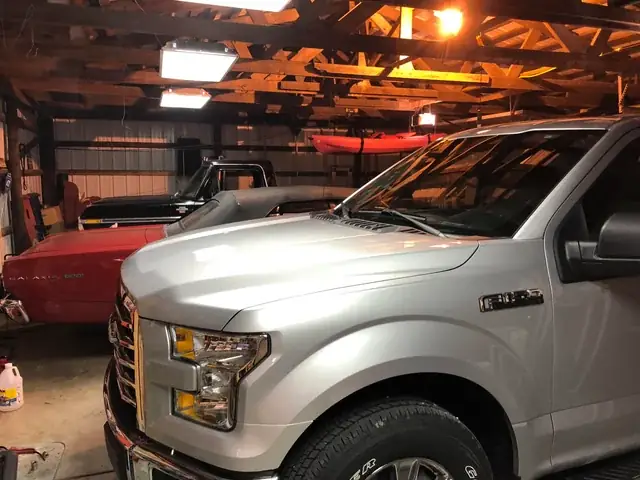 Logo Z Gắn Xe Ô Tô: Hướng Dẫn Chọn Mua Và Lắp Đặt Đầy Đủ