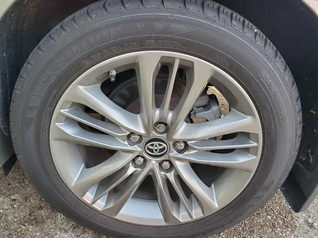 Kích Cỡ Lốp 215/55r17 Có Phù Hợp Với Xe Ô Tô Của Bạn Không? Hướng Dẫn Chi Tiết