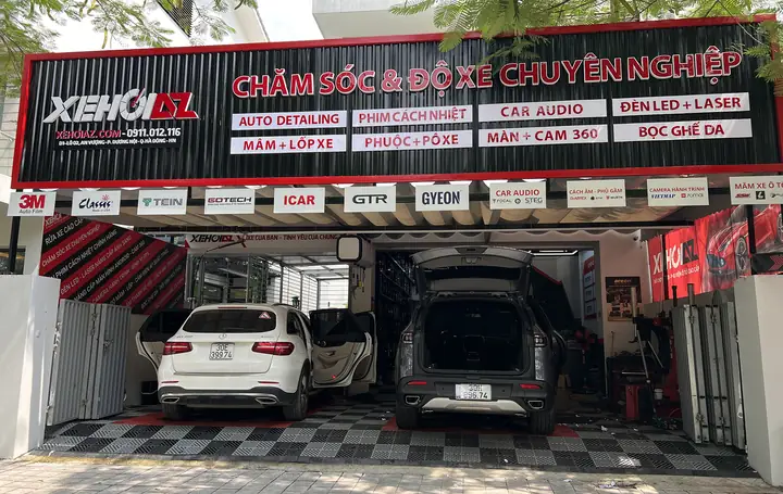 Một Số Hình Ảnh Thực Tế Tại Cửa Hàng Xe Hơi Az: