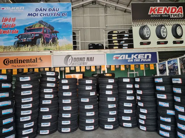 Lá»p Ã Tã 205/65r16 Maxxis Hpm3