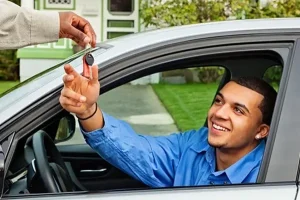 Pháp Luật Quy Định Như Thế Nào Về Lỗi Xe Không Chính Chủ?