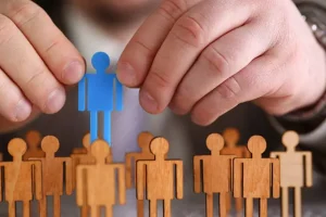 Quyết Định Điều Chuyển Nhân Sự Là Gì?