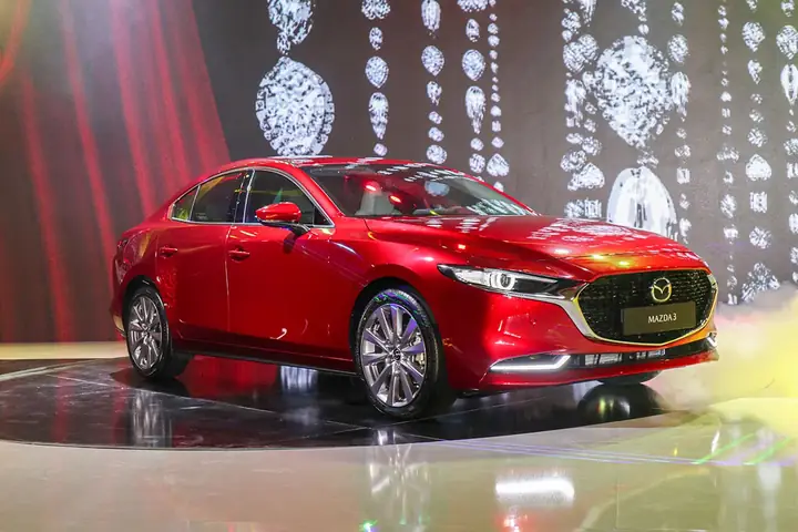 Mazda 3 Sedan: Kiểu Dáng Thời Trang, Nội Thất Sang Trọng