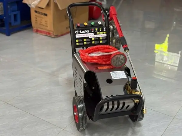 Máy Rửa Xe Ô Tô 3 Pha