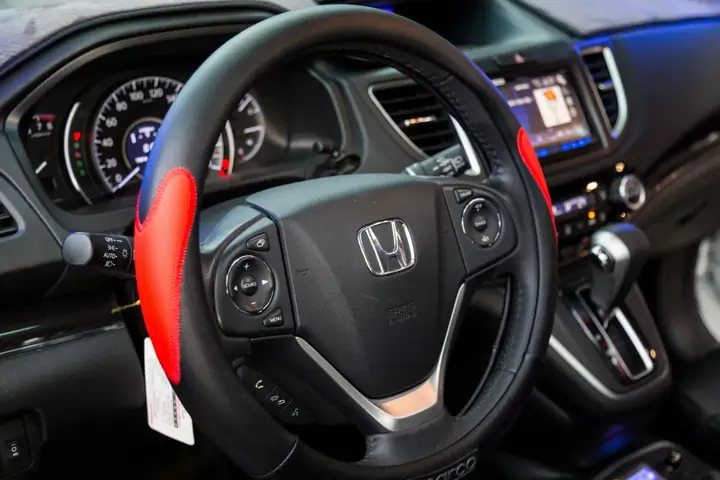 Bọc Vô Lăng Cho Người Mệnh Hỏa