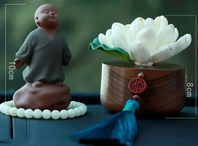 Lưu Ý Khi Trang Trí Trên Ô Tô Cho Người Mệnh Hỏa