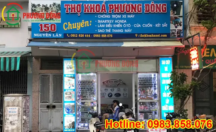 Đội Thợ Mở Khóa Xe Ô Tô Của Thợ Khóa Phương Đông