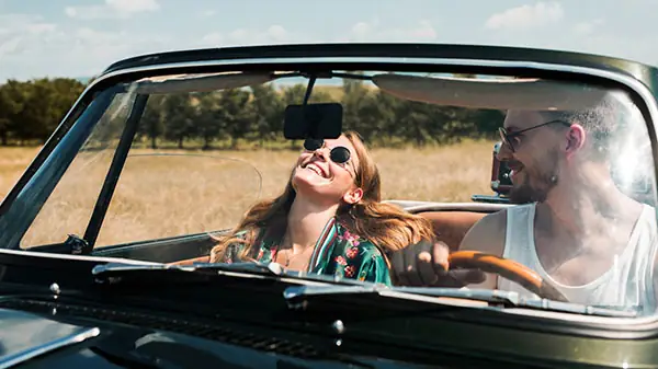 Mơ Thấy Người Khác Lái Xe Chở Mình Đi Xa