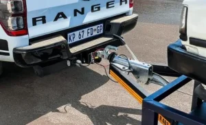 Vai Trò Thiết Yếu Của Móc Cứu Hộ Xe Ô Tô