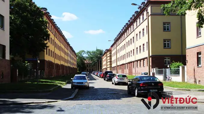 Mục Đích Thuê Xe Ô Tô Là Gì? 10 Lý Do Hàng Đầu Khiến Bạn Nên Thuê Xe Thay Vì Mua