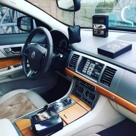 Túi Da Tự Tỏa Hương Areon Treo Xe Cao Cấp Areon Leather Collection