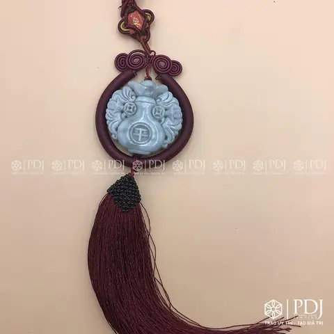 Ngọc Treo Xe Ô Tô