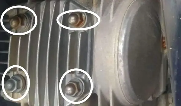 Nhận Biết Xe Ô Tô Bị Bổ Máy: 7 Dấu Hiệu Cảnh Báo Sớm & Cách Xử Lý Kịp Thời