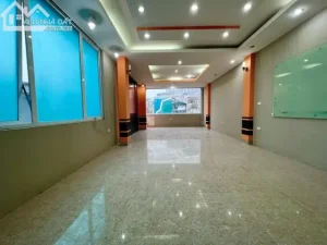 Tiện Ích Mua Sắm Và Ẩm Thực