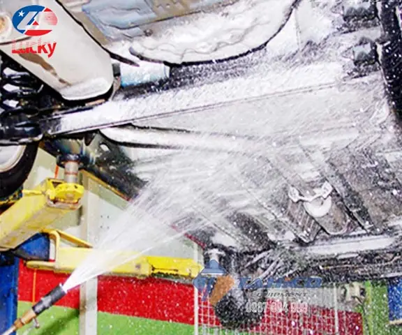 Nuoc-tay-rua-gam-xe-o-to-1