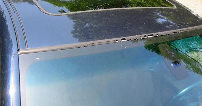 Do Gioăng Kính Chắn Gió