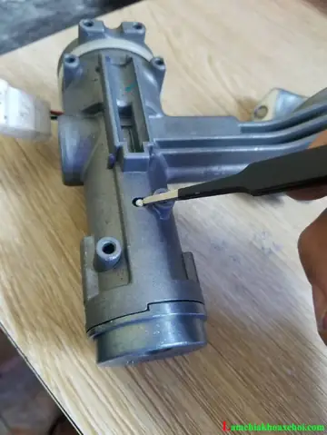 Sá»­a Á» Khóa Äiá»n Kia Moning Bá» Káº¹t