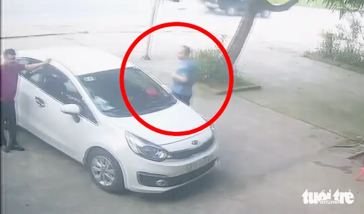 Ai Là Người Cầm Lái Ô Tô?