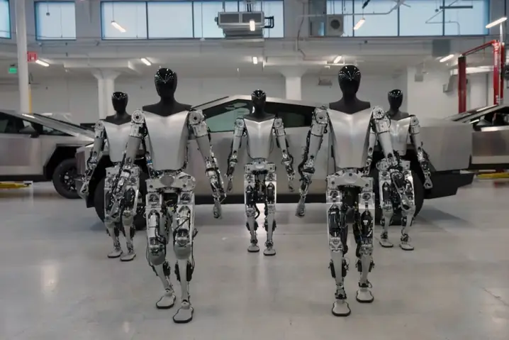 Các Hãng Ô Tô Điện Trung Quốc Đua Phát Triển Robot Để Giành Lợi Thế Trước Mỹ