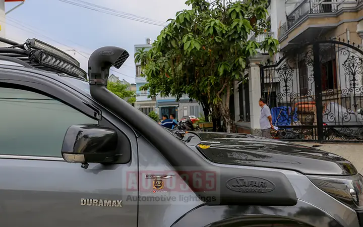 Ống Thở Xe Ô Tô: Phụ Kiện Không Thể Thiếu Cho Xe 4wd