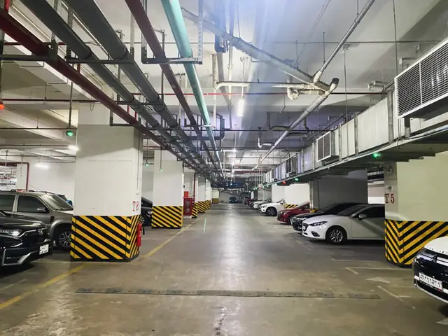 Chung Cư Thương Mại Điều Chỉnh Phí Gửi Xe Ô Tô Theo Quy Định Nào?