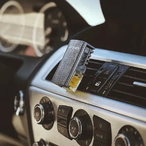 Nước Hoa Kẹp Cửa Gió Ô Tô