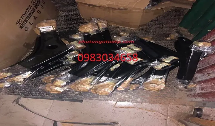 Mua Phụ Tùng Xe Ô Tô Mitsubishi Xpander Chính Hãng Ở Đâu?