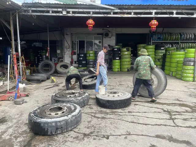 Quy Trình Thay Lốp Xe Ô Tô Thường Bao Gồm Các Bước Sau Đây: