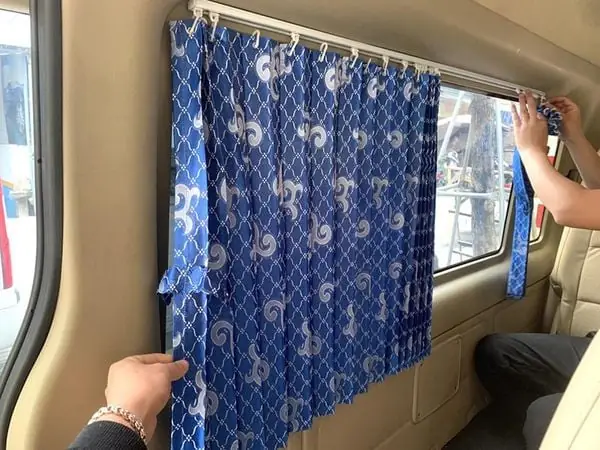 Rambo Auto Xin Gửi Đến Quý Khách Hàng Một Số Mẫurèm Cửa Cho Xe 16 Chỗđể Tham Khảo Đã Lắp Đặt: