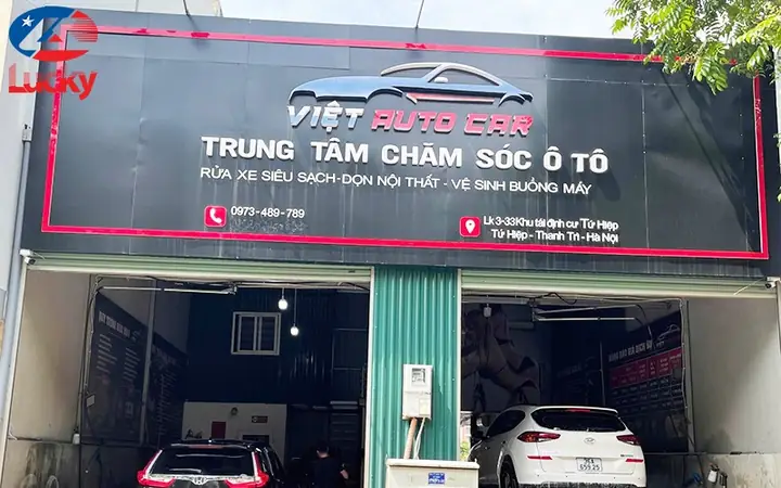 Tiệm Rửa Xe Ô Tô 24/24 Việt Auto Car