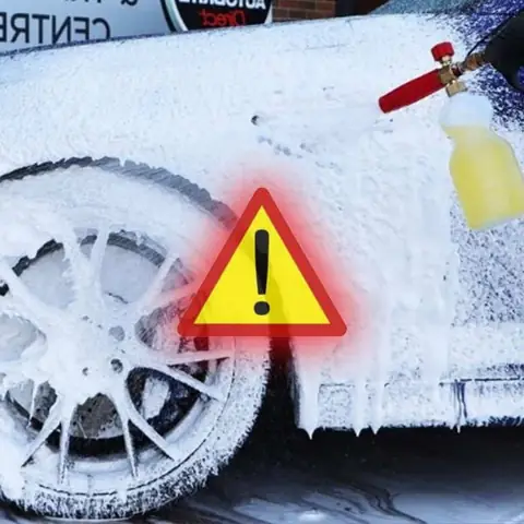 Rửa Xe Bằng Nước Rửa Chén Ảnh Hưởng Thế Nào Đến Lớp Sơn Xe?