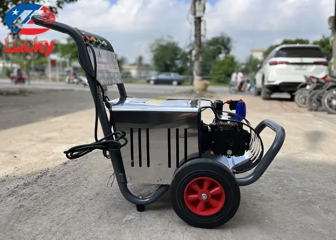 Tại Sao Cần Đầu Tư Bộ Rửa Xe Ô Tô Chuyên Nghiệp Đón 30 – 50 Xe/ngày?